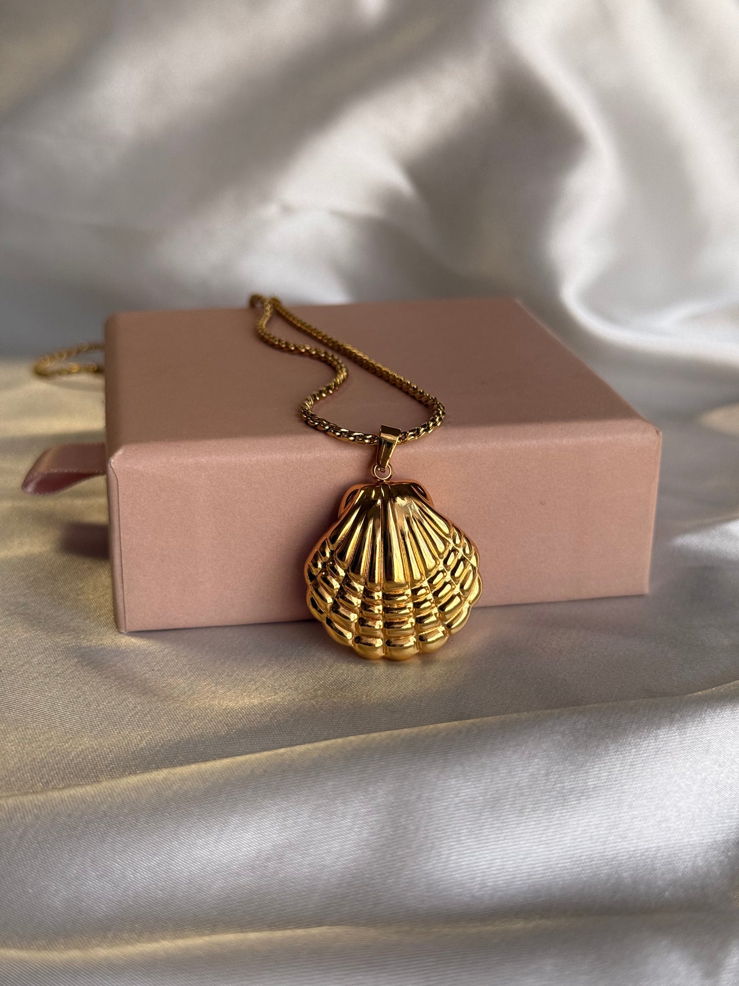 Coral Tide Necklace
