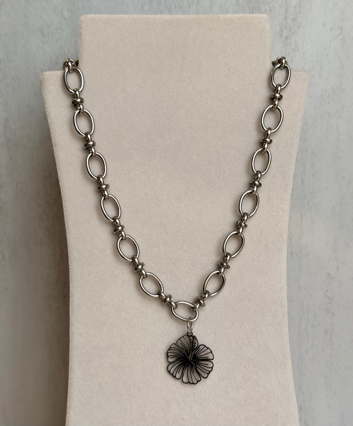 Silver Maga necklace