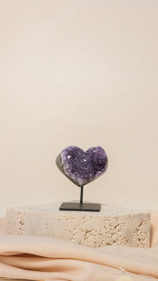 Amethyst heart on stand