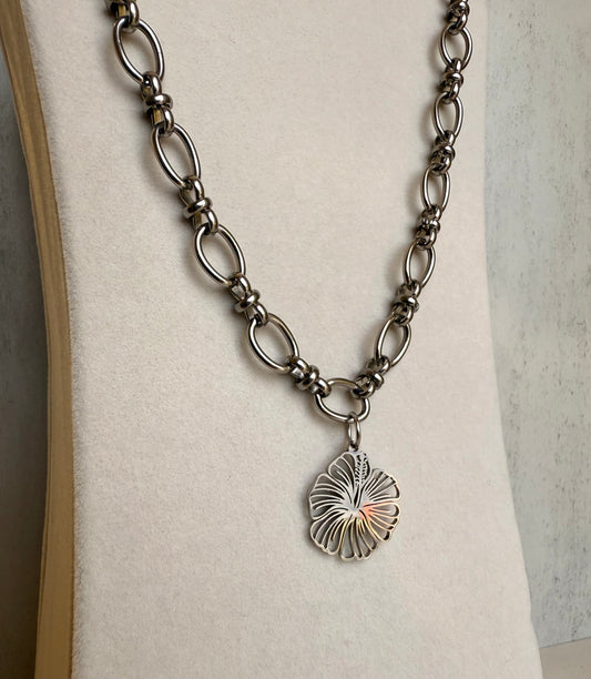 Silver Maga necklace