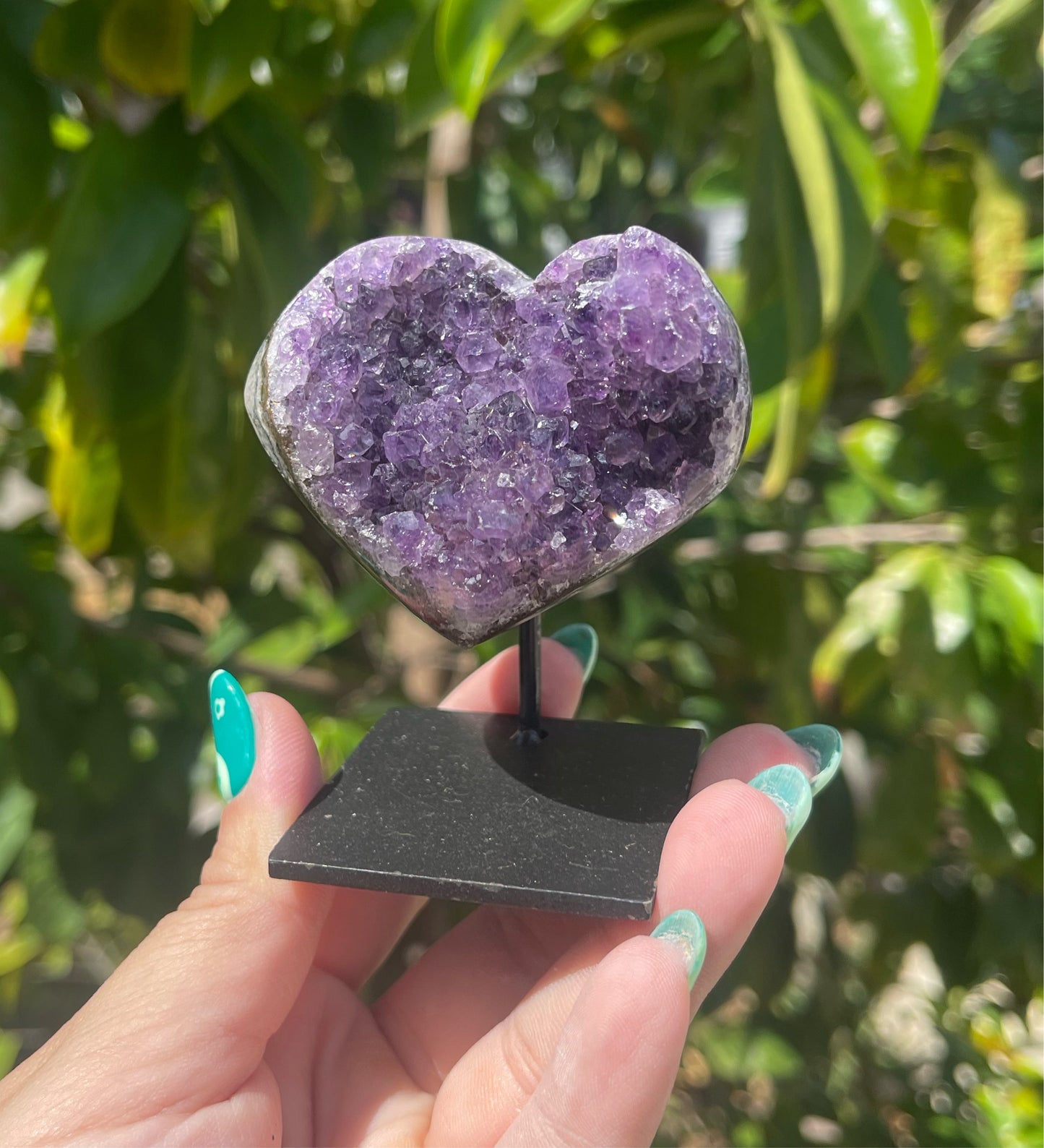 Amethyst heart on stand