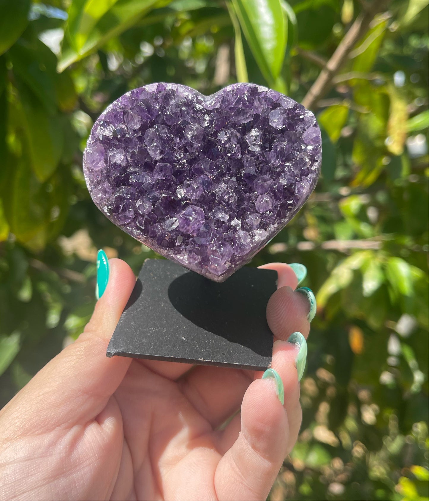 Amethyst heart on stand